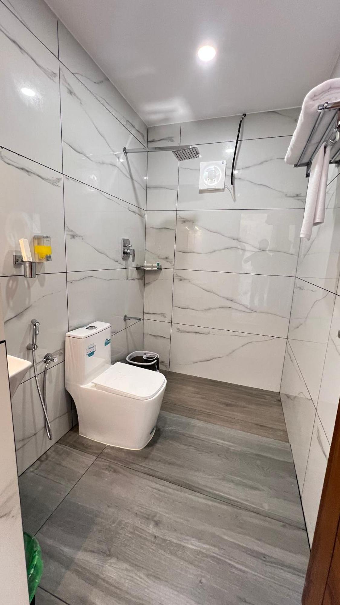 Aura Safari Otel Vaduvanchal Dış mekan fotoğraf